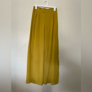 Fashion Nova Mustard Wide-Leg Pants Size M (8)